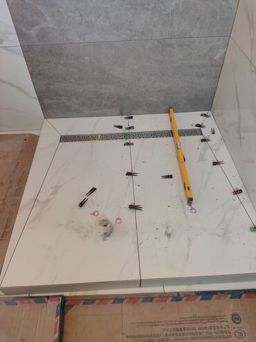 Укладка плитки: Укладка плитки в ванной | Керамическая плитка | Горизонтальная укладка 3-5 лет опыта — 9