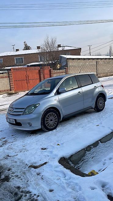 Toyota: Toyota ist: 2002 г., 1.5 л, Автомат, Бензин, Хэтчбэк — 3