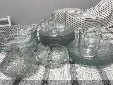 пластиковые посуды: Все за 1300
30 шт