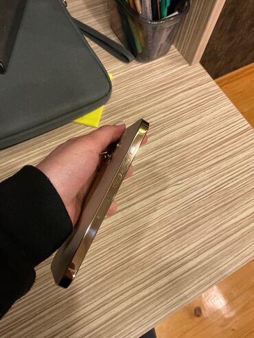 Apple iPhone: IPhone 13 Pro, 256 GB, Qızılı, Simsiz şarj, Face ID — 8