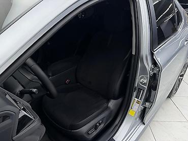 Toyota: Toyota Camry: 2020 г., 2.5 л, Автомат, Гибрид, Седан — 8