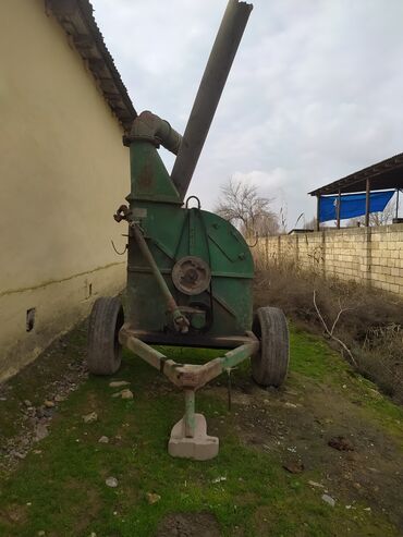 teze ot bağlyan: Ot biçənlər