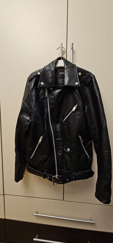 Kurtkalar: Kurtka, Dəri, Payız, Pull and Bear, S (EU 36)