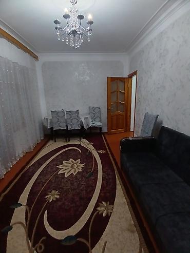 binə menzil: Bakixanovda gözəl yerde merkezde İcra hakimiyyətinin yanında 2/9 — 2