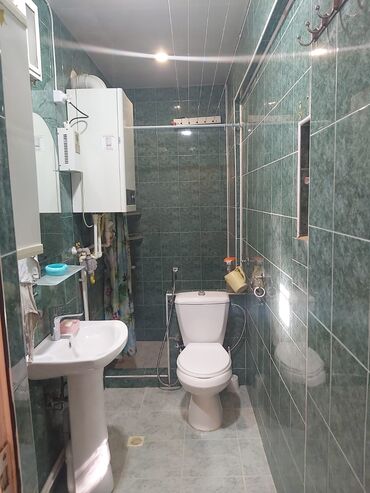 Uzunmüddətli kirayə mənzillər: Hər vaxtınız xeyir.Ukrayna dairəsində 9 mərtəbəli binanın 1 ci — 9