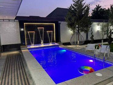 Посуточная аренда домов: Просторный дом с современной отделкой и благоустроенным двором. - — 14