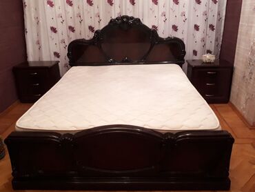 Мебель: Двуспальная кровать, Россия, Б/у