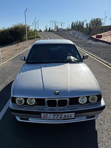 авто расрочку бишкек: BMW 5 series: 1993 г., 2 л, Кол менен иштөөчү, Бензин, Седан — 2