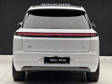 ex 6: Lixiang L8: 2025 г., 1.5 л, Автомат, Гибрид, Кроссовер — 4