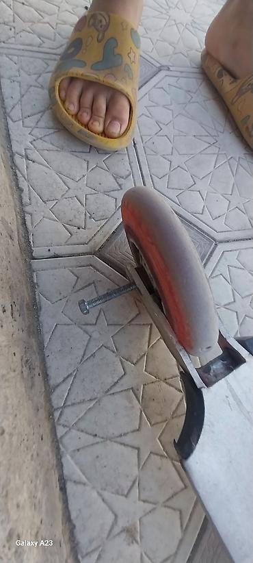 Самокаттар: Самокат, Шаар ичинде тебүү үчүн, Колдонулган — 3