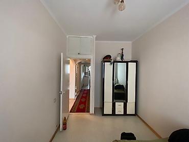 105: 3 комнаты, 80 м², 12 мкр 105 серия, 8 этаж — 2