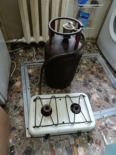 Другие отопительные приборы: Газовый баллон+ плита рабочая
цена 2000 сом