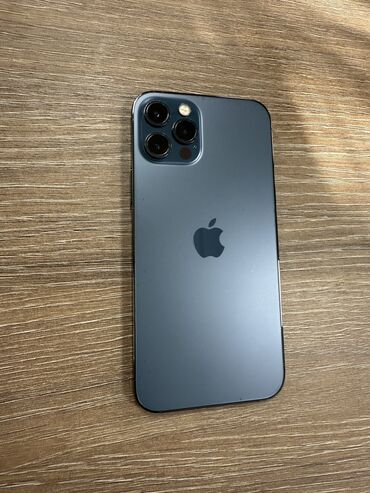 взять айфон 12 в рассрочку: IPhone 12 Pro, Б/у, 256 ГБ, Blue Titanium, Наушники, 81 %