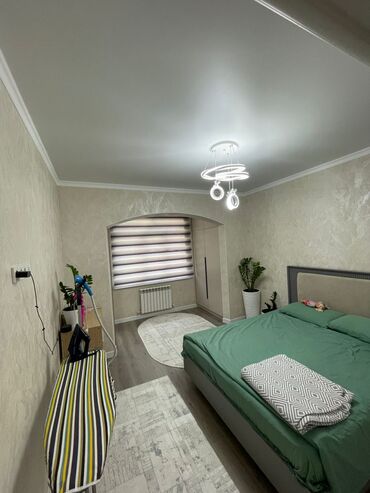 продаю связи с переездом: 2 комнаты, 70 м², 106 серия улучшенная, 2 этаж, Дизайнерский ремонт