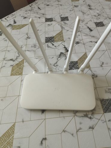 wifi modem: Xiaomi orijinal modem (wi-fi). 3 ay istifadə edilib, əla