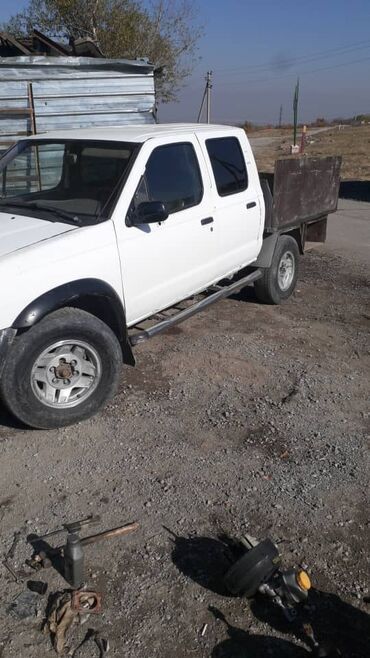 682 объявлений | ТРАНСПОРТ: Nissan Navara 2.4 л. 1998