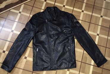 куртка zara: Женская куртка 2XL (EU 44), цвет - Черный