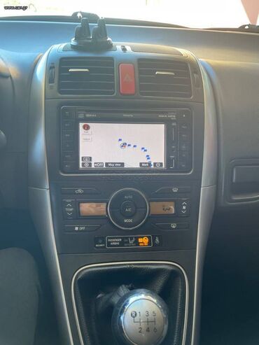 Toyota: Toyota Auris: 1.4 l. | 2011 έ. Χάτσμπακ — 21