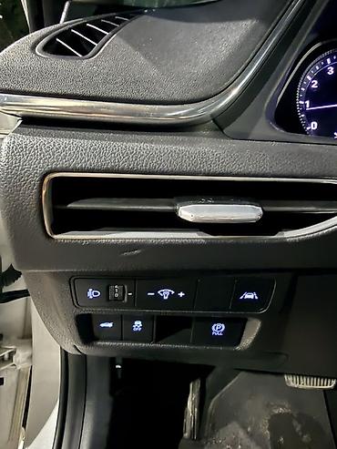 Hyundai: Hyundai Sonata: 2019 г., 2 л, Автомат, Газ, Седан — 8