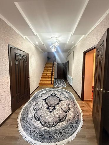 Продажа коттеджей и домов: 6 комнат, 220 м², 6 соток, Бишкек, Ак-Орго ж/м Агентство недвижимости — 4