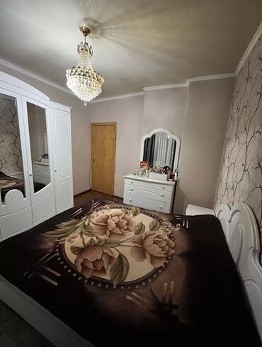 кара балта мебел: Спальный гарнитур в отличном состоянии. Производство Беларусия