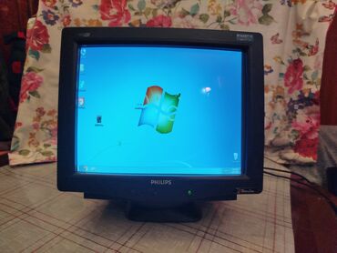 Monitori: Stari retro Philips monitor 107E6 - vintage. Boj malo vuce na crno na lalafo.rs — 14 Monitori: Stari retro Philips monitor 107E6 - vintage. Boj malo vuce na crno — 14