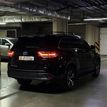 Toyota: Toyota Highlander: 2019 г., 3.5 л, Автомат, Гибрид, Кроссовер — 4