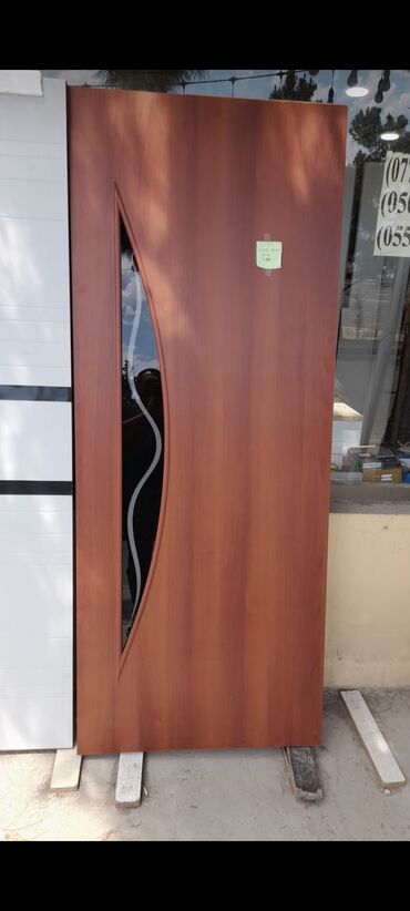 Otaq qapıları: Rusiya istehsalı
qapı modeli 
Zamok
Petlələr
Çərçivələr
Naliçniklər — 17