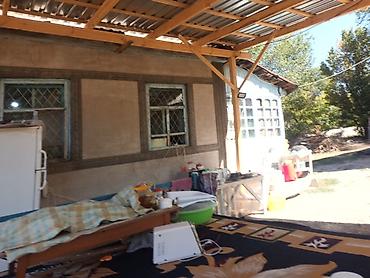 Продажа коттеджей и домов: Продаётся дом село Полтавке в одном участке два дома 1ый дом полтора — 26