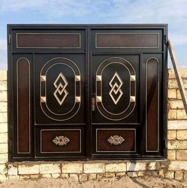 Həyət darvazaları: Dəmir Həyət darvazası, Qapı ilə — 9