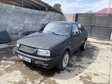 пасат венто: Volkswagen Vento: 1992 г., 1.8 л, Механика, Бензин, Седан