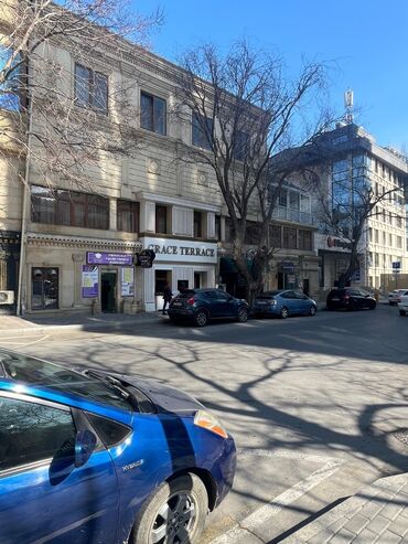 Digər kommersiya daşınmaz əmlakı: Sahibi tərəfindən icarəyə verilir: Səbayıl rayonu,Bayıl qəsəbəsi — 17