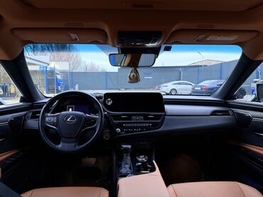 Lexus: Lexus ES: 2023 г., 2.5 л, Гибрид — 10