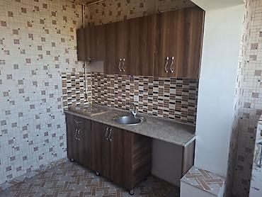 işlenmiş metbex mebeli: Kuxna mebeli ideal veziyyetde moyka verilir ustunde — 1