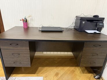 Ofis masaları: Dördbucaq masa