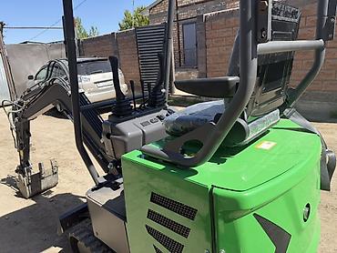 Экскаваторы: Экскаватор, Гусеничный — 9