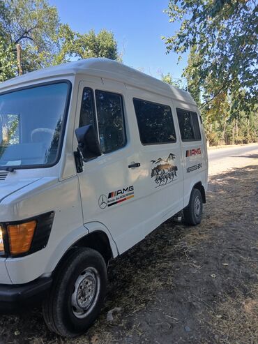 авто присеп: Mercedes-Benz T1 (Transporter) белого цвета, высокий кузов