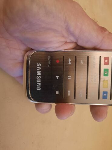Aksesoari za TV i video: Daljinski za LCD Samsung tv, televizor.
Ispravan — 5