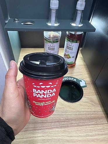 Кофейные аппараты: Продам кофе аппарат (самообслуживания) от компании Банда Панда 💥 С — 9