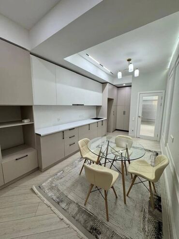 асанбай дом: 3 комнаты, 82 м², Элитка, 2 этаж, Дизайнерский ремонт