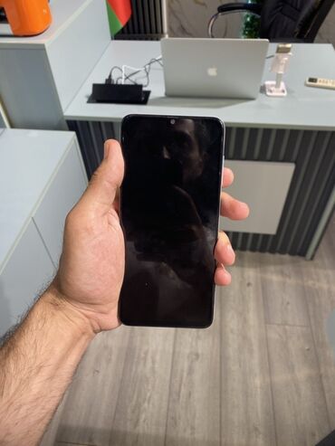Samsung: Samsung Galaxy A70, 128 GB, rəng - Ağ, İki sim kartlı