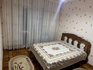 Uzunmüddətli kirayə mənzillər: Xalqlar dostluğu metrosuna 5 deq məsafədə yerləşir. 9 mərtəbəli — 4