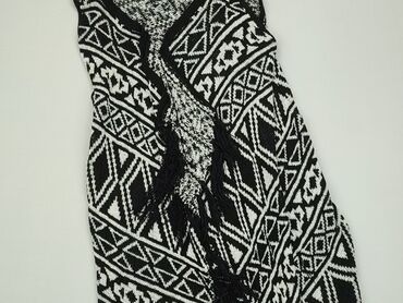 czarne t shirty damskie w serek: Knitwear, S (EU 36), condition - Good