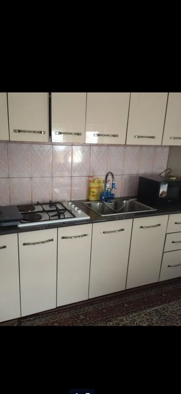 аренда талас: 75 м², 4 комнаты, Парковка, Сарай, Забор, огорожен
