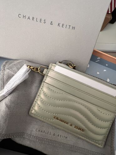 charles keith çanta: Charles keith orginal kaşlok, hədiyyə almışdım ama verəsi olmadım deyə