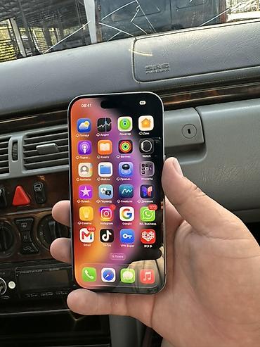 iphone 17 бу: IPhone 17 2 месяцев ползваль каробка все имеится состояние такой — 2