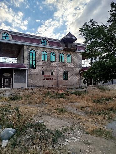 qubada obyekt satilir: 7 otaqlı, 200 kv. m, Kredit yoxdur, Təmirsiz — 2