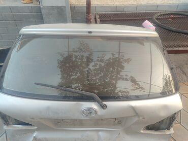 рычак на фит: Багажниктин капкагы Toyota, Оригинал