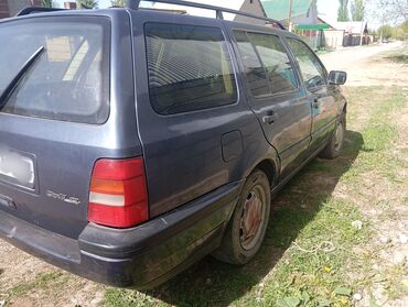 Volkswagen: Volkswagen Golf: 1994 г., 1.8 л, Механика, Бензин, Универсал