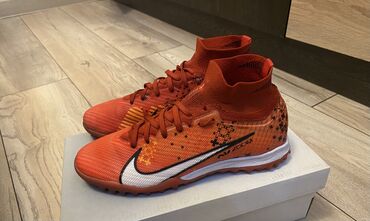 лоро пьяна: Мужские кроссовки, 37.5, Nike, Б/у, цвет - Красный, Самовывоз